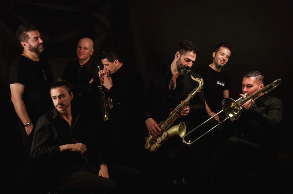 keli-band-1024x681